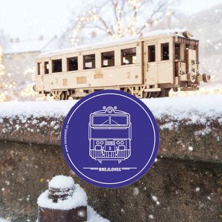 AKCE😁 @locomotif.cz milujeme všichni fandové vlaků, autobusů a hromadné i jiné dopravy. A tak všem fanouškům VRKY nabízíme...